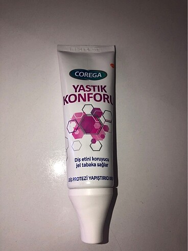 Diş protezi yapıştırıcı krem