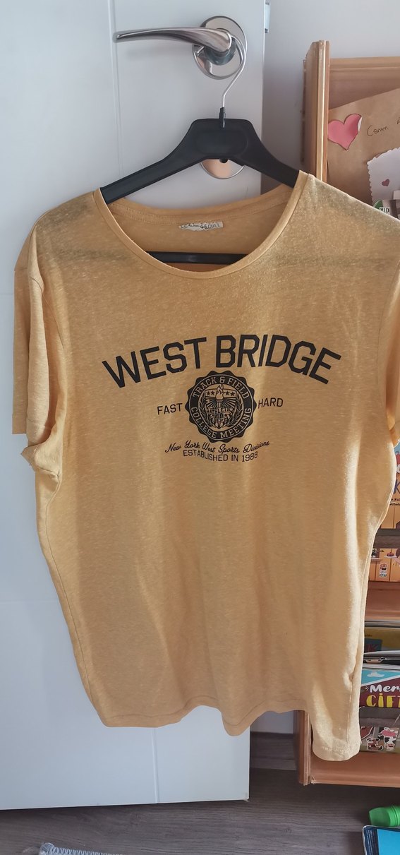 Sarı Baskılı Erkek Kısa Kollu Tişört - Görsel 2