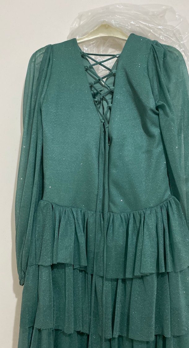 Parlak Yeşil V Yaka Uzun Abiye Elbise - Görsel 3