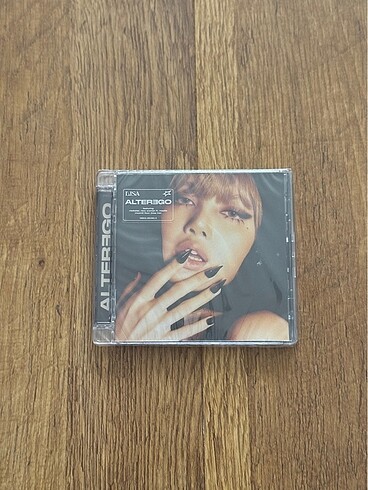 Lisa Alterego Jewel Album