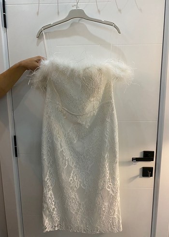 Straplez Beyaz Midi Dantel Elbise - Görsel 4