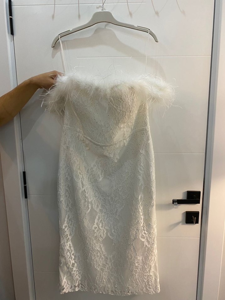 Straplez Beyaz Midi Dantel Elbise - Görsel 4