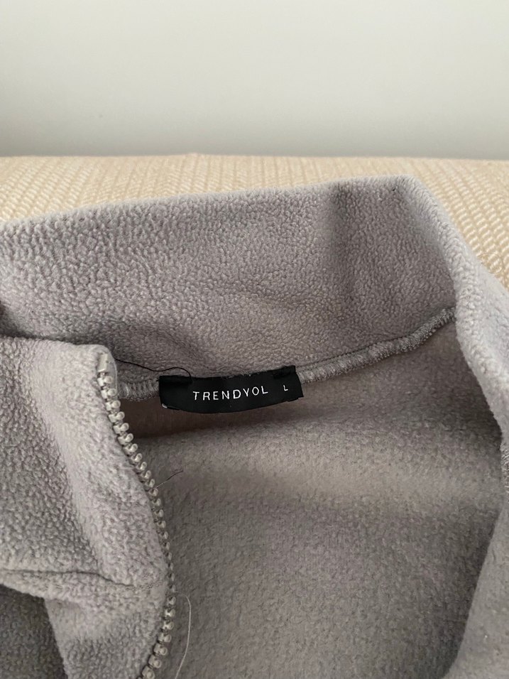 Gri V Yaka Fermuarlı Kadın Sweatshirt - Görsel 3