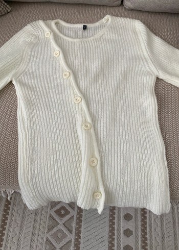 Düğmeli Beyaz Kadın Triko Kazak - Görsel 4