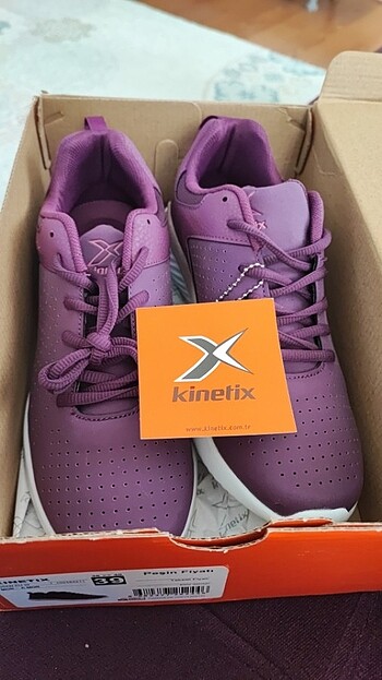 Kinetix Spor ayakkabı 