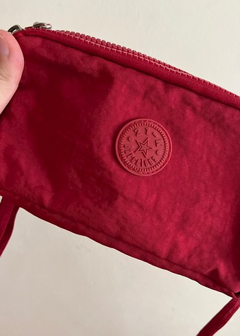 Kipling Kadın Kırmızı Minimalist Fermuarlı Çapraz Çanta