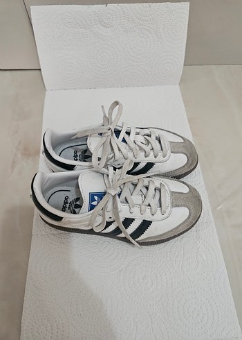 28 Beden beyaz Renk adidas samba çocuk