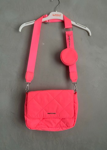 Pembe Askılı Kadın Spor Çanta