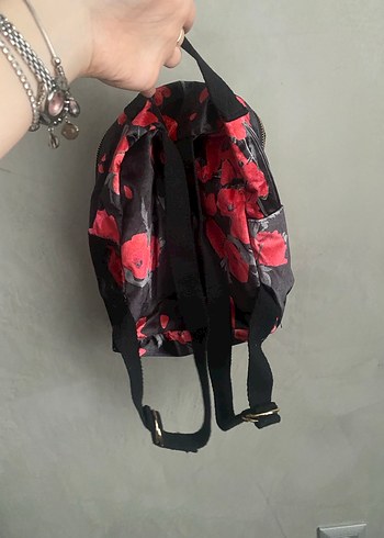 LC Waikiki Kırmızı Baskılı Kadın Sırt Çantası