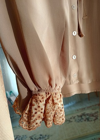 Bej Düğmeli Vintage Kadın Gömlek - Görsel 3