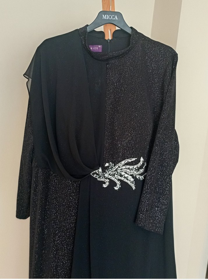 Siyah Uzun Kollu Desenli Abiye Elbise - Görsel 2