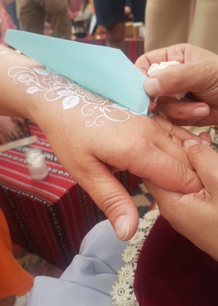 Beyaz Hint el süsleme  - Görsel 2