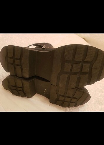 Deri içi tüylü Kadın bot - Görsel 6