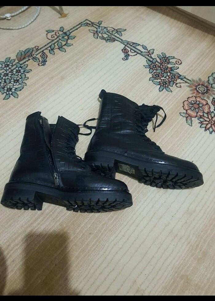 Fendi model kafin bot - Görsel 3