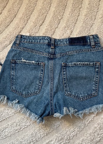 Kadın Gri Mavi Kuşaklı Yırtık Mini Kot Şort - Görsel 3