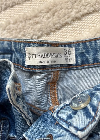 Kadın Gri Mavi Kuşaklı Yırtık Mini Kot Şort - Görsel 2