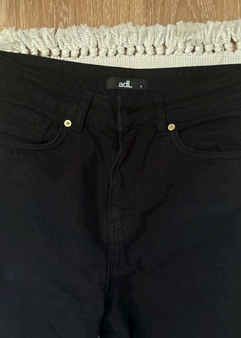 Düğmeli Siyah Kadın Denim Pantolon - Görsel 3