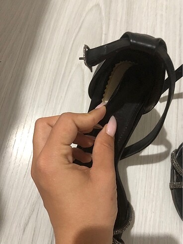 38 Beden taşlı. ayakkabı