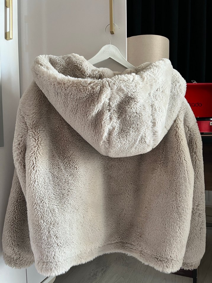 Gri Kapüşonlu Kürk - Görsel 2