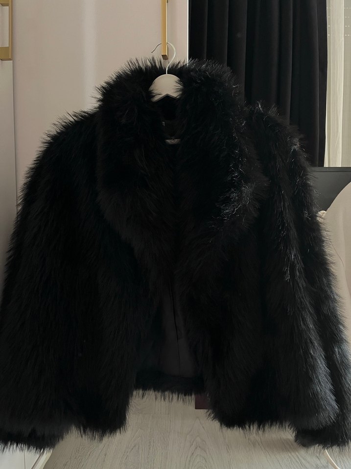 Siyah Kürk - Görsel 3