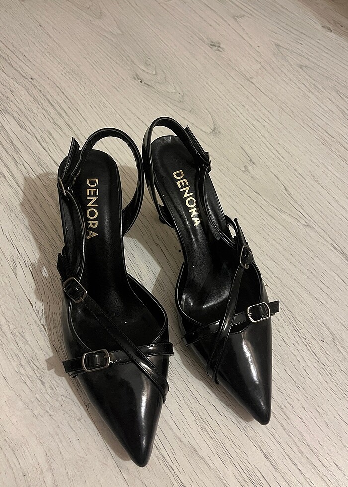 Topuklu ayakkabı - Görsel 2