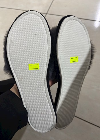 Gri Tüylü Kadın Terlik - Görsel 3