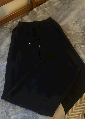 Stradivarius Bol Paça Siyah Alt - Görsel 2