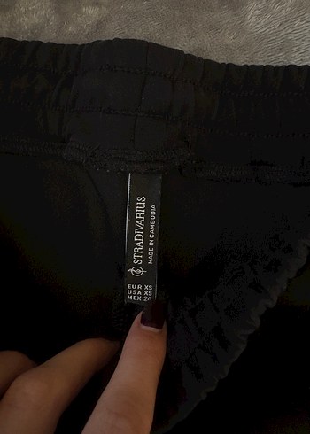 Stradivarius Bol Paça Siyah Alt - Görsel 3