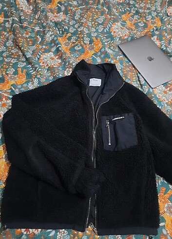 Bershka peluş mont