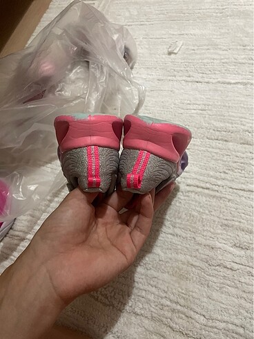 25 Beden çeşitli Renk orjinal ışıklı skechers