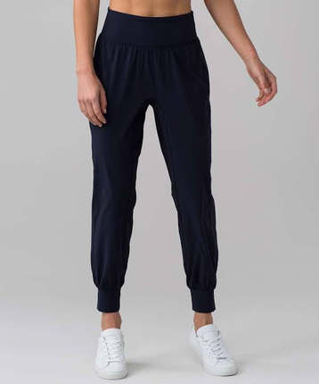 m Beden Lululemon eşofman