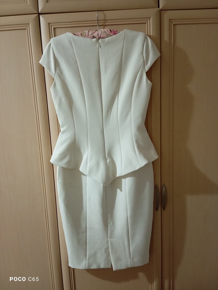 Beyaz Mini Kalem Elbise V Yakalı - Görsel 4