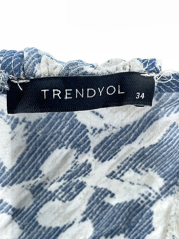 34 Beden çeşitli Renk Trendyol & Milla Günlük Elbise %70 İndirimli.