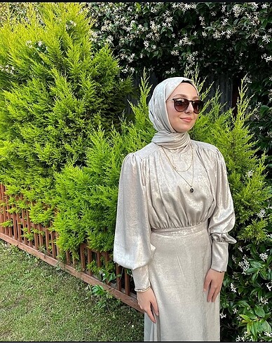 38 Beden MANUKA IŞILTILI ABİYE ELBİSE BEJ