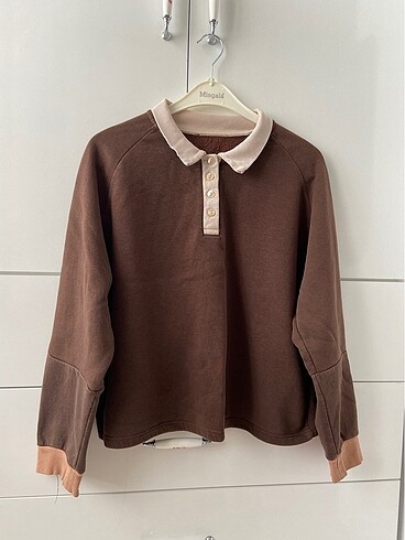 Sweetshirt