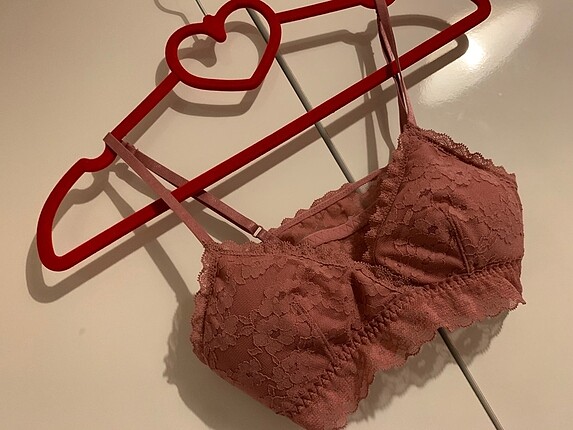 Gül kurusu dantelli büstiyer