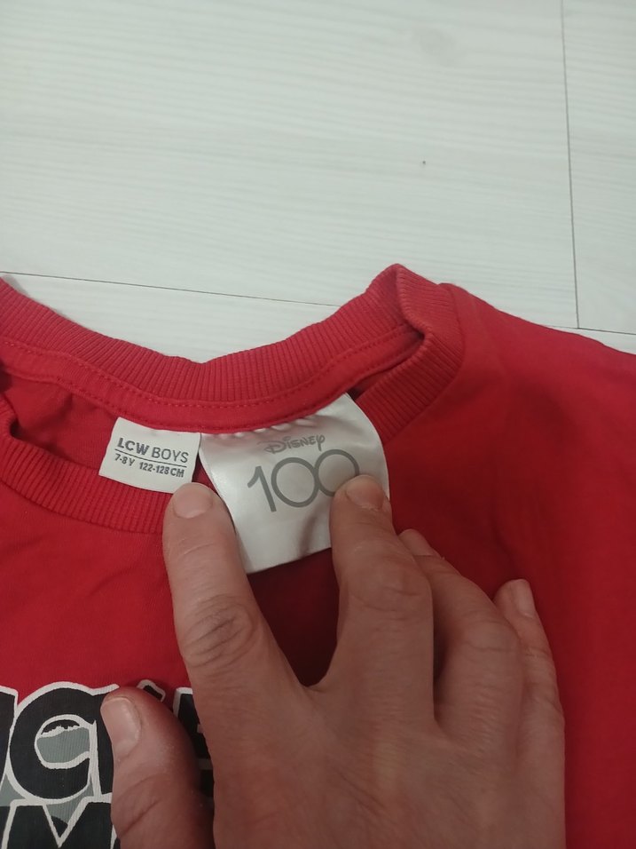 Lisanslı Kırmızı Mickey Mouse Baskılı Erkek Tişört - Görsel 3