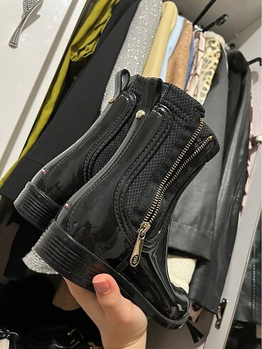 Tommy Hilfiger Tommy bot