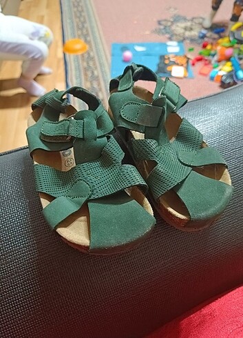 25 Beden haki Renk Vicco Sandalet
