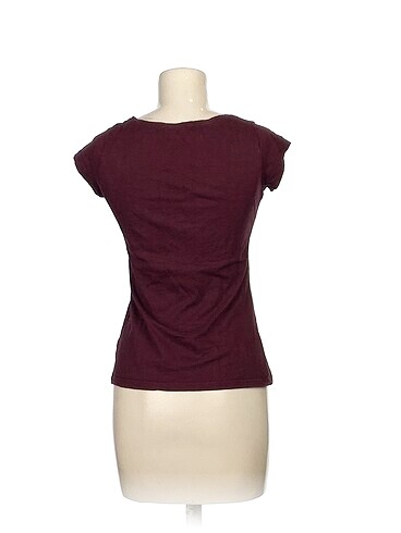 s Beden LC Waikiki T-shirt %70 İndirimli.