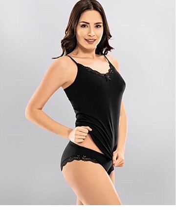 Bikinili Takım