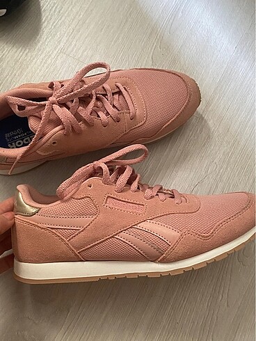 Pembe reebok spor ayakkabı