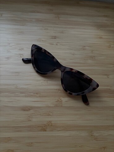 Stradivarius Leopar cateye güneş gözlüğü