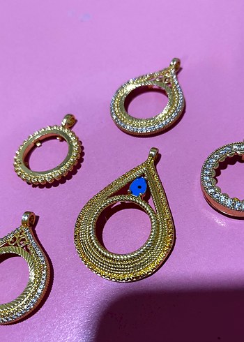 5 li fiyattır. Altın Renkli Payetli Kadın Kolye Uçları - Görsel 3