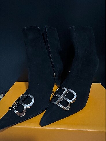 37 Beden BALENCIAGA TOPUKLU AYAKKABI