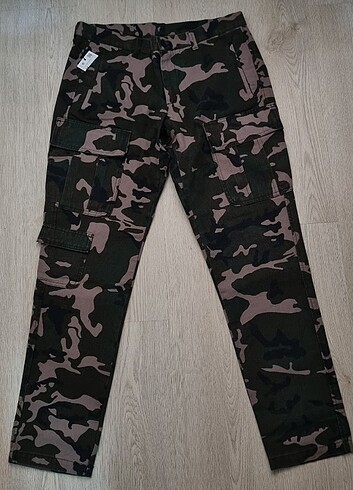 Zara Man- Kamuflaj Pantolon