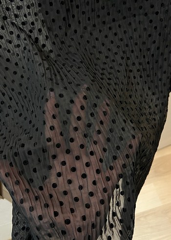 Siyah Kısa Kollu Fırfırlı Bluz - Görsel 3