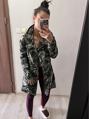 Yeşil yağmurluk