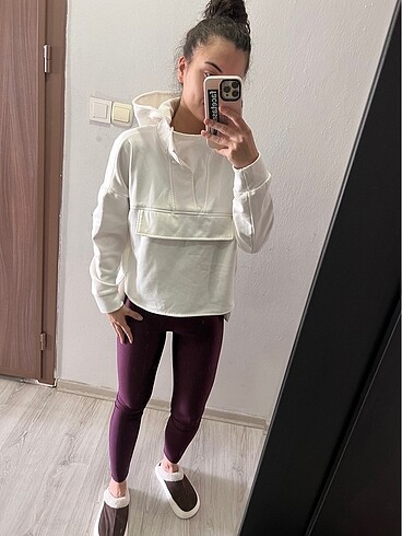 Beyaz sweatshirt