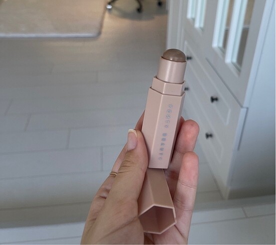 Fenty Beauty Fenty Amber Contour